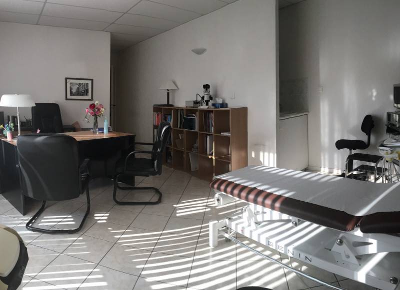 Local professionnel de 67m² avec ascenseur à Annonay