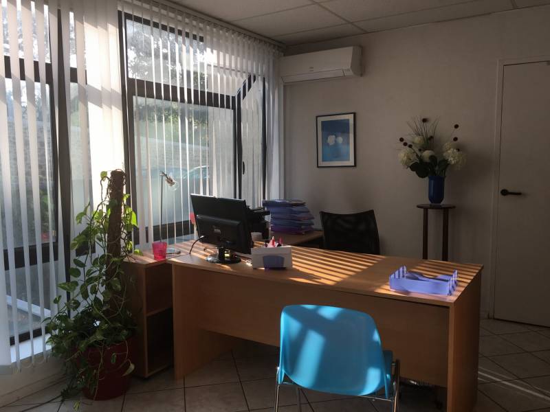 Local professionnel de 67m² avec ascenseur à Annonay