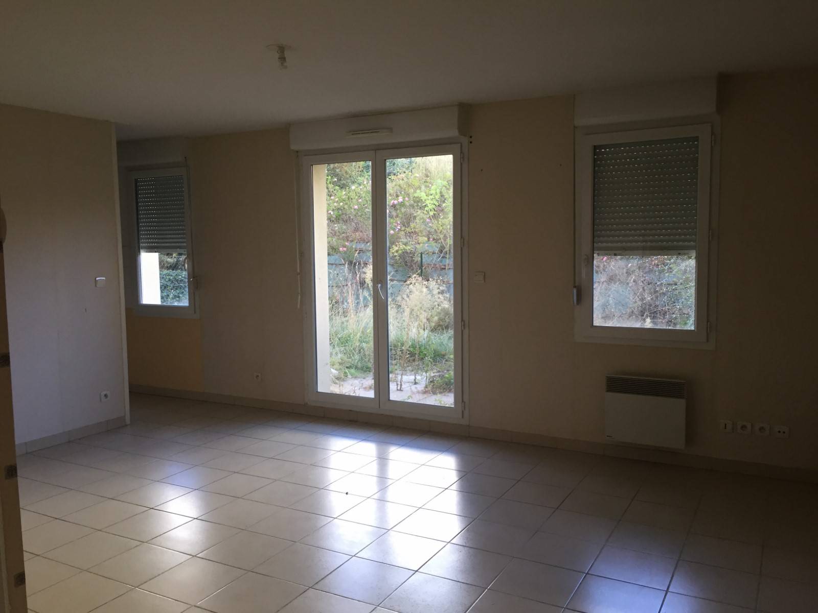 Appartement 2 ANNONAY REZ DE JARDIN 